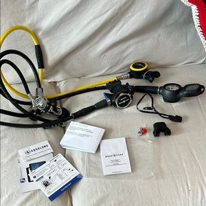 Dive Regulator Set, Aqualung i330R console 2 Gauge W/QD Legend Aqualung & plus
